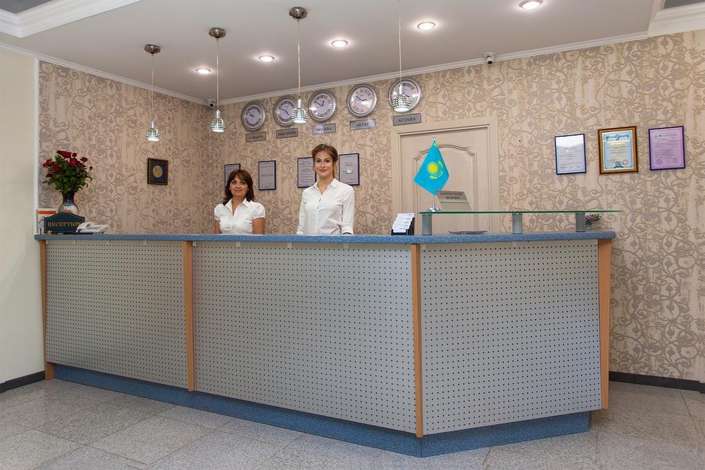 Rahat Hotel อัคเทา ภายนอก รูปภาพ