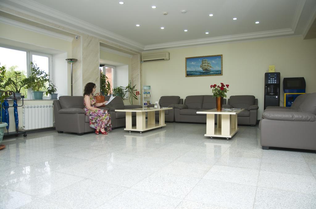 Rahat Hotel อัคเทา ภายนอก รูปภาพ