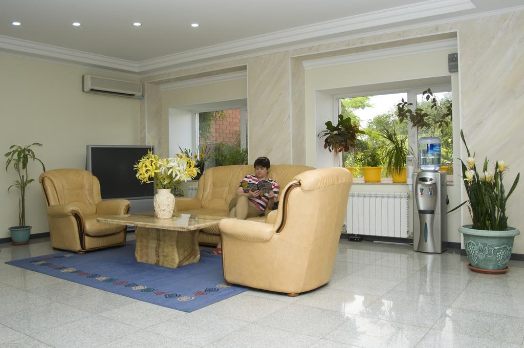 Rahat Hotel อัคเทา ภายนอก รูปภาพ